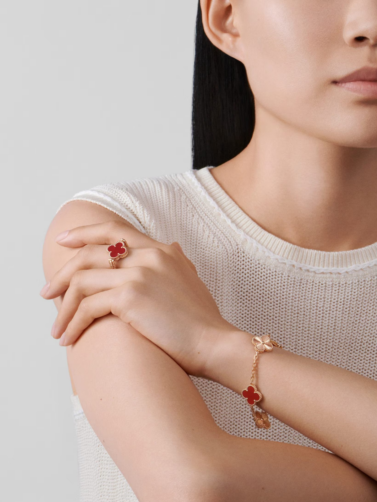 Vermelha e Dourada — Pulseira 5 Trévias